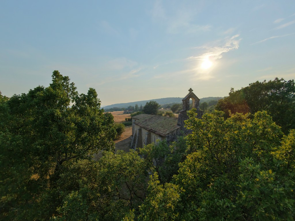 Vue sur la vallée du Largue depuis le clocher de la chapelle